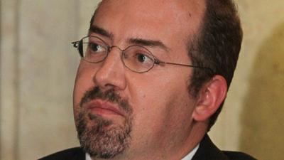 Ministro da Economia visita uma dezena de empresas em Paredes e Paços de Ferreira